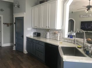 713 Moore St, Richwood, TX 77566