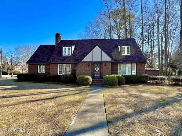 2715 Brookhaven Drive, Kinston, NC 28504