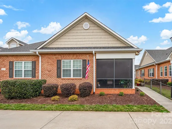 8439 Sonata Ct, Denver, NC 28037