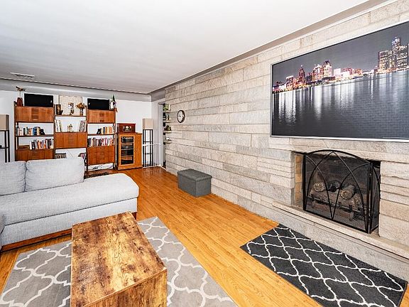 5th image of 505 Fairview Cir