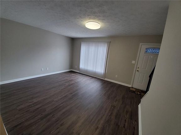 4th image of 1821 Ashborough Cir SE APT B