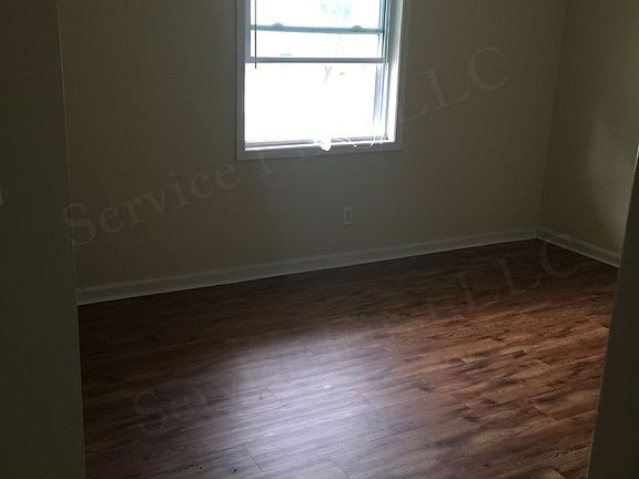 5th image of 221 W College St #0