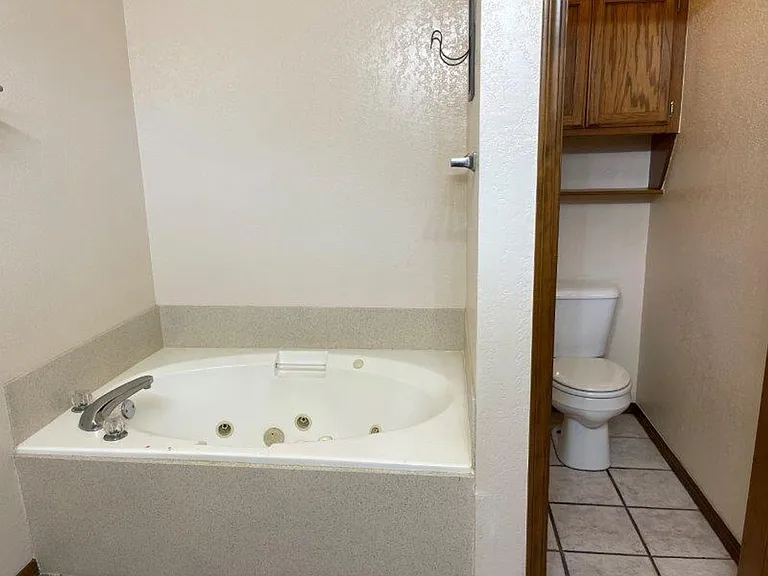 13012 Almond Dr — Photo 15