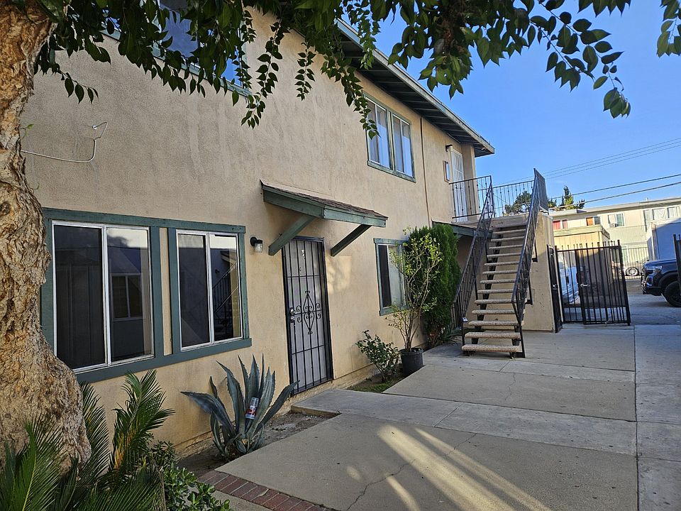 1st image of 1130 W Stoneridge Ct APT C
