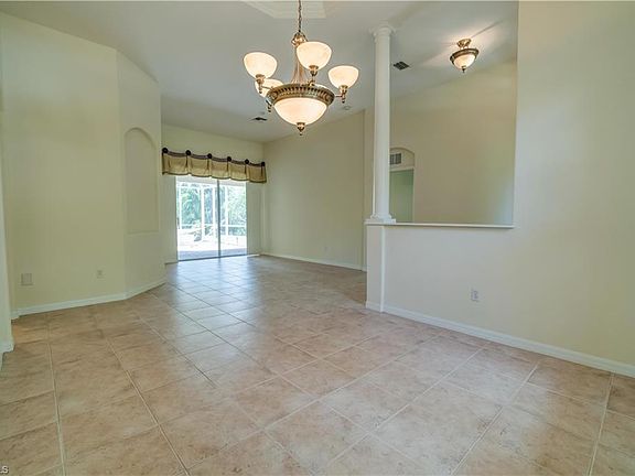 5th image of 9938 Mar Largo Cir