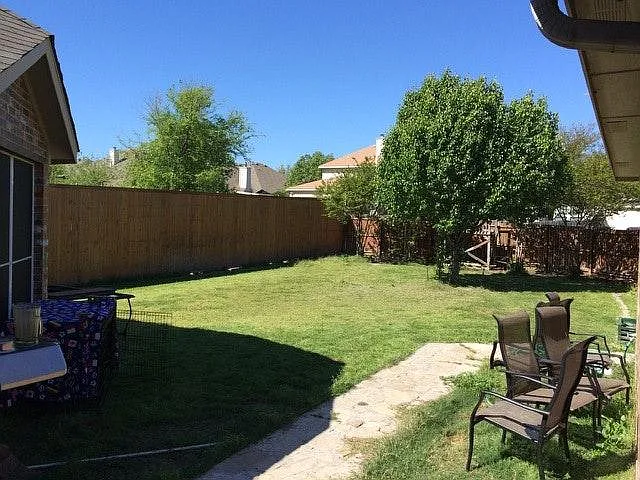 1323 Salinas Dr — Photo 9