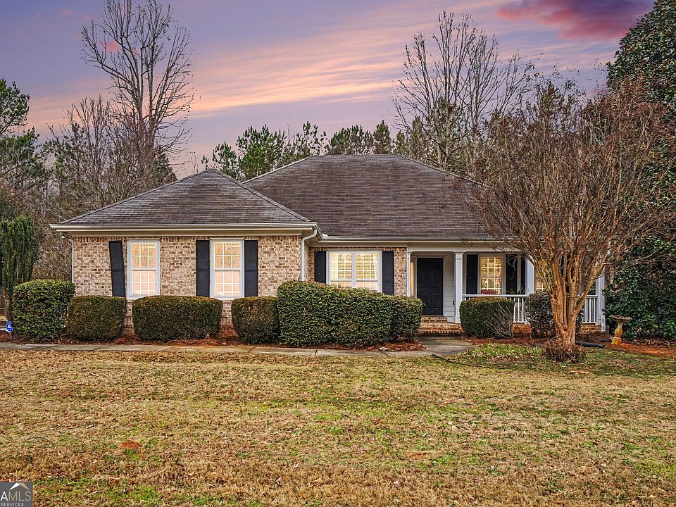 1st image of 293 Carrington Dr