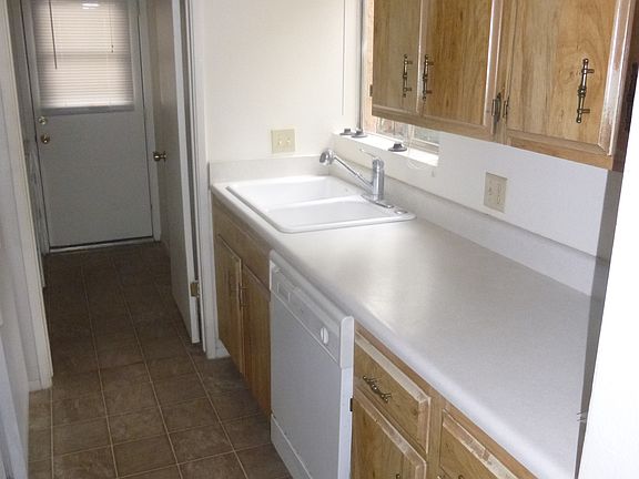 5th image of 1179 E Cochise Dr