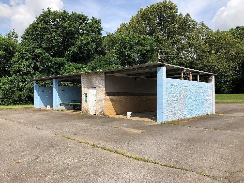 2nd image of 4601 Jernigan Rd