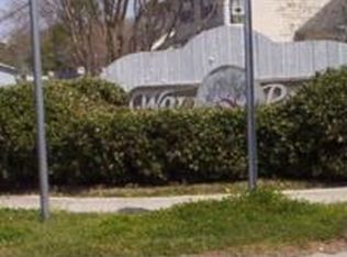 411 Wolf Run Dr, Jacksonville, NC 28546