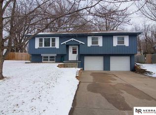 11730 Laura Ave, Bellevue, NE 68123