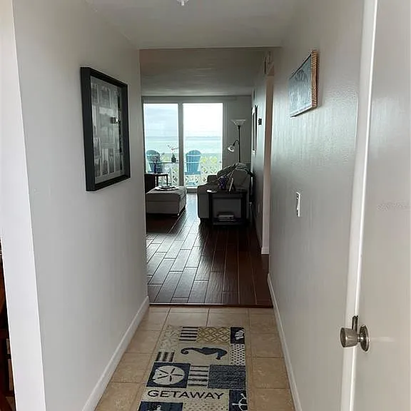 9 Forbes Pl #405 — Photo 2