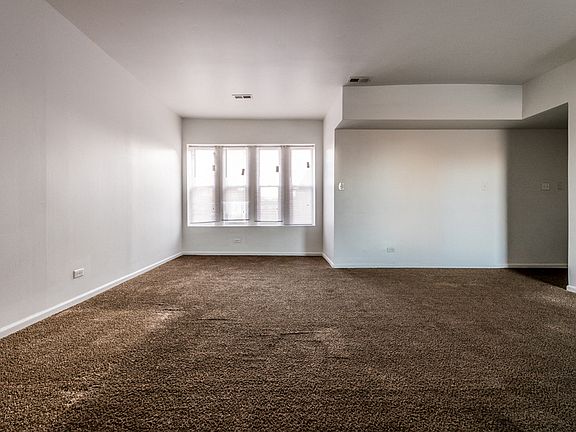 4th image of 6224 S Dr Martin Luther King Jr Dr #1B