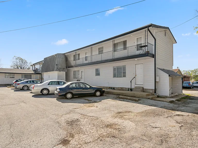 420 W Normal St — Photo 18