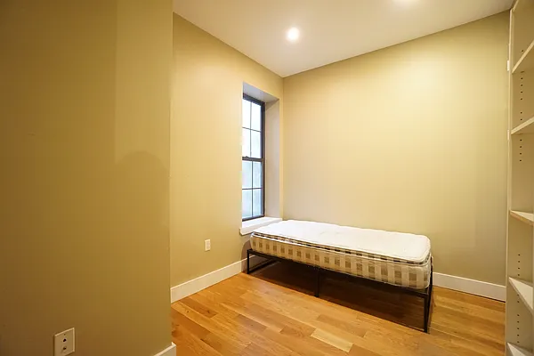 Rented by Rennit Inc. | media 6