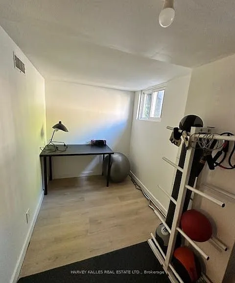 115 Northcliffe Blvd #LOWER — Photo 10
