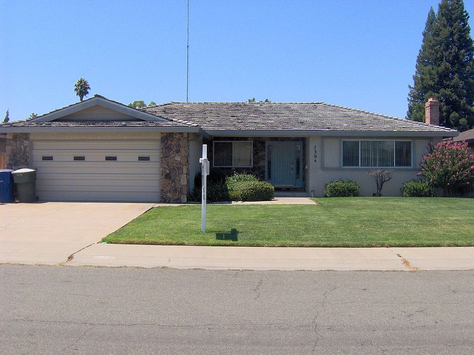 Very Clean Home-ready to move in!