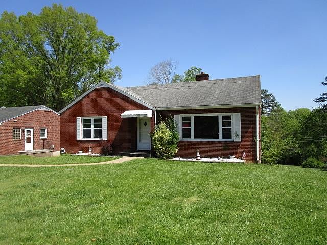 1st image of 224 Sunrise Ave