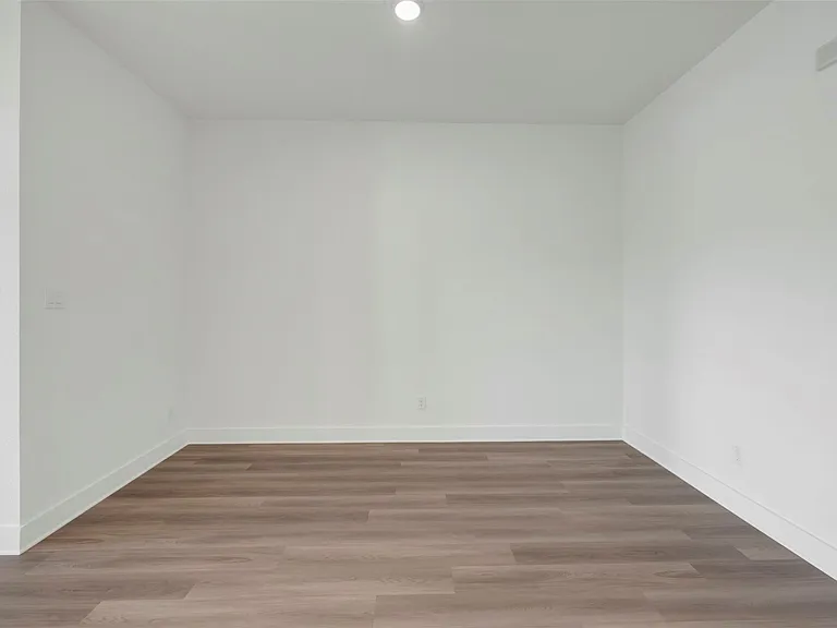 14001 Baikal Manor Dr — Photo 17