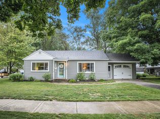 1028 Dahlia Ave, Wayland, MI 49348