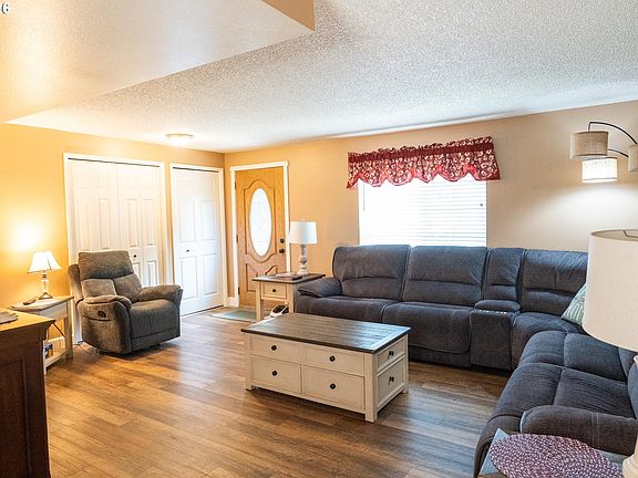 5th image of 5209 G St