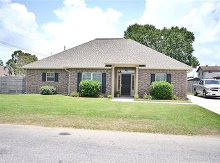 1137 Westwood Dr, Marrero, LA 70072
