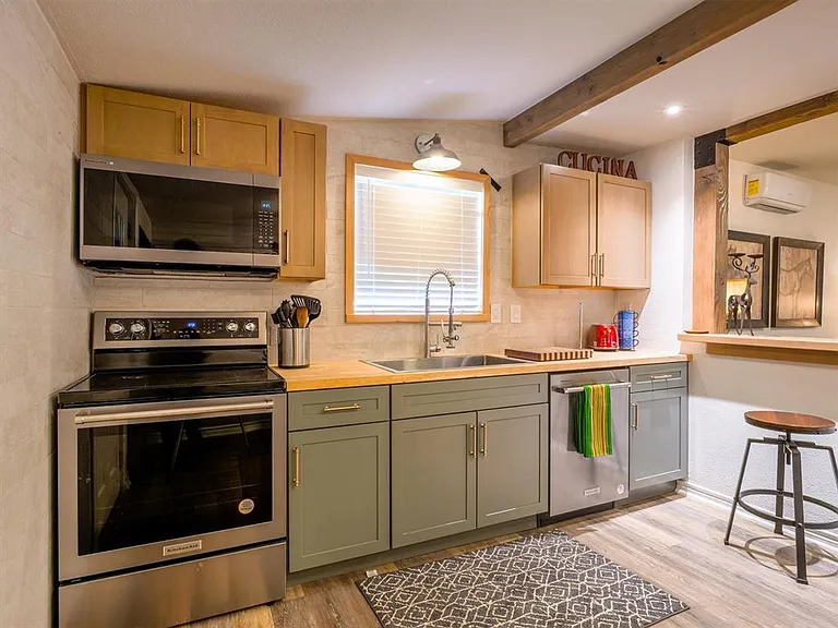 103 N Avenue Q — Photo 11