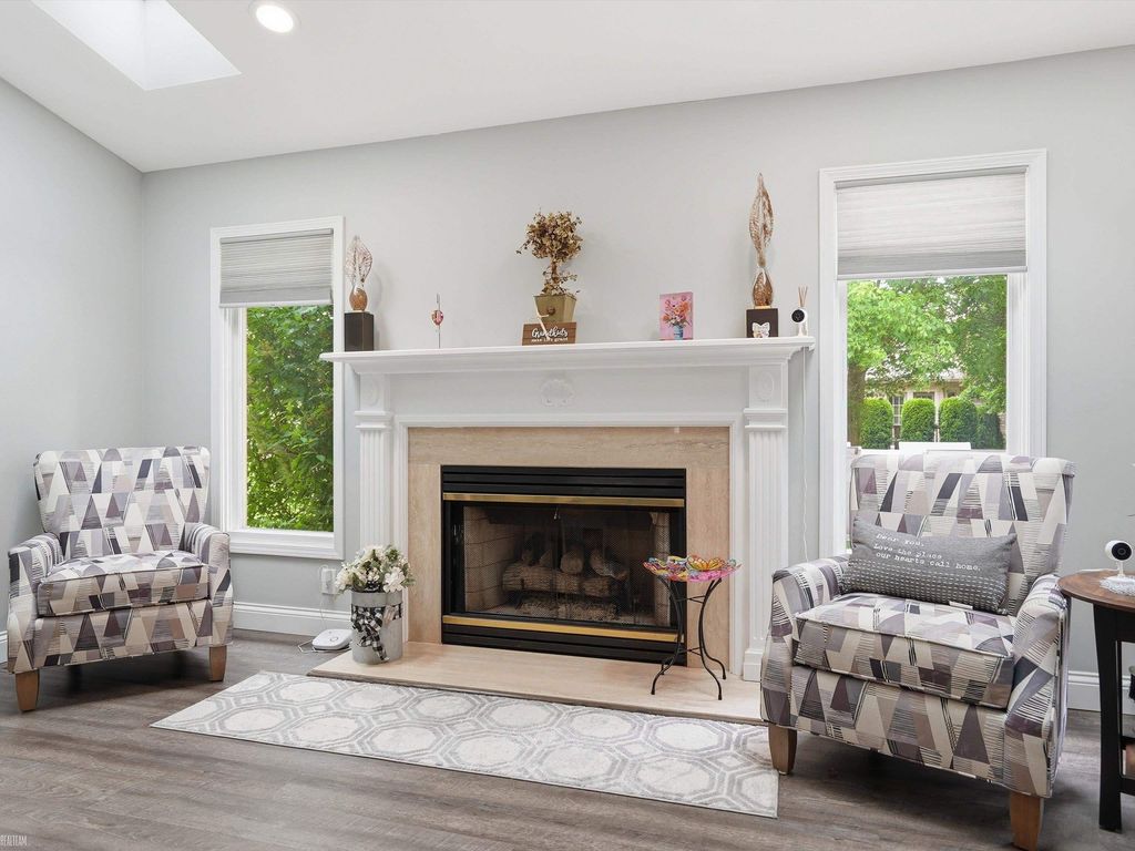 19020 Carmelo Dr N, Clinton Township, MI - More