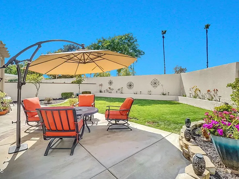 885 Oakland Hills Dr — Photo 45