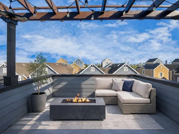 734 N Shepherd Dr, Houston, TX 77007