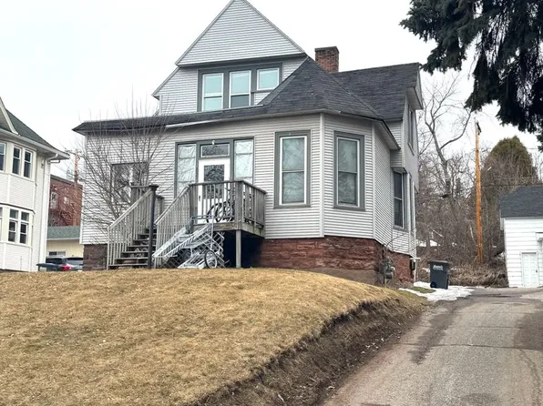 1821 E 1st St, Duluth, MN 55812