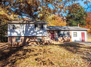 708 2nd Street Ct SW, Conover, NC 28613