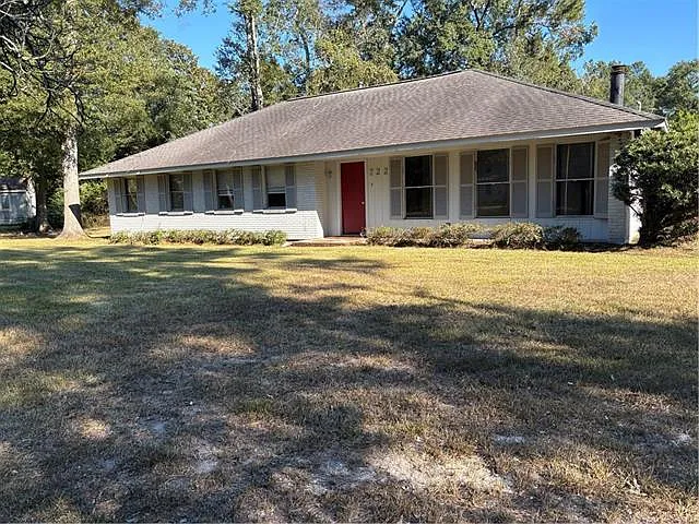 3 bed, 2.0 bath, 2032 sqft, $1,950 — Photo 2