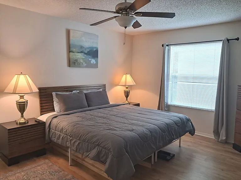 364 Katherine Pl — Photo 11