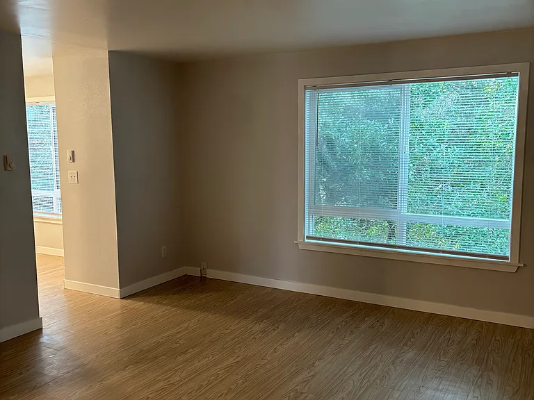 764 S 40th St #5 — Photo 3