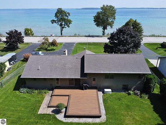 3rd image of 8054 S West Bay Shore Dr