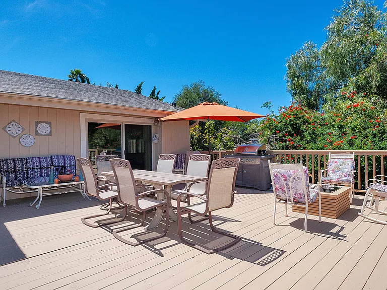 1527 Calavo Dr — Photo 14