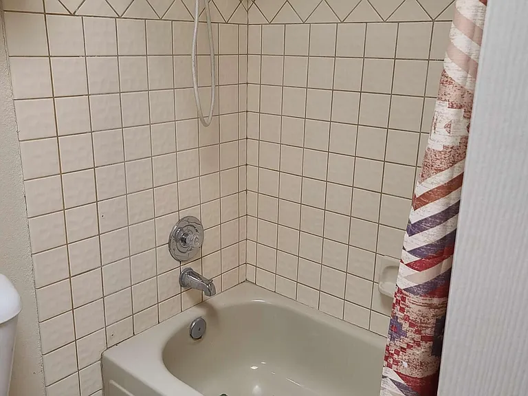 415 Corvair Dr — Photo 21