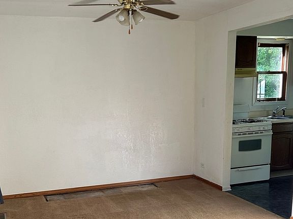 4th image of 40231 N Dell Dr