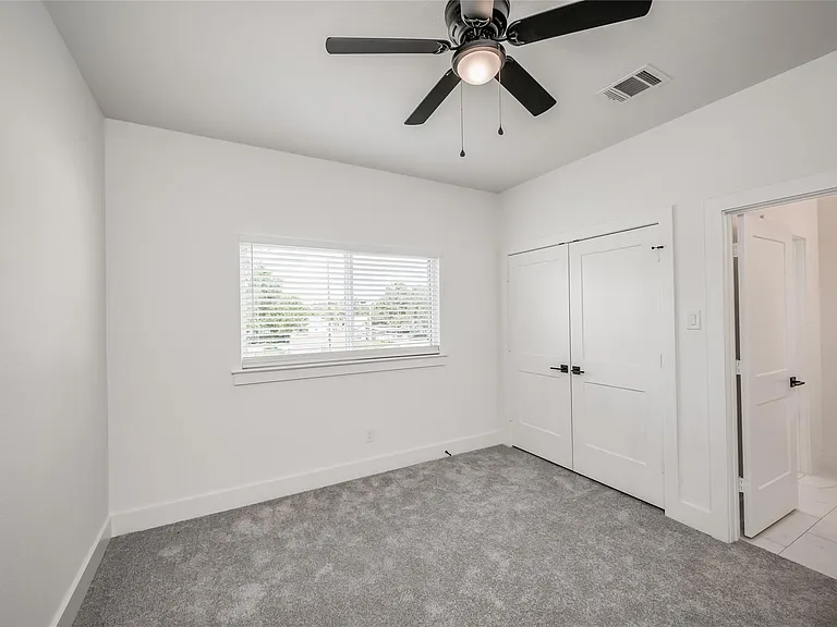 1216 McNeil St — Photo 7