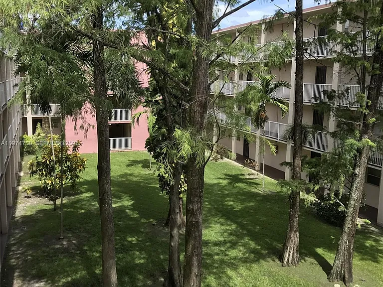 2800 NW 56th Ave #F203 — Photo 13