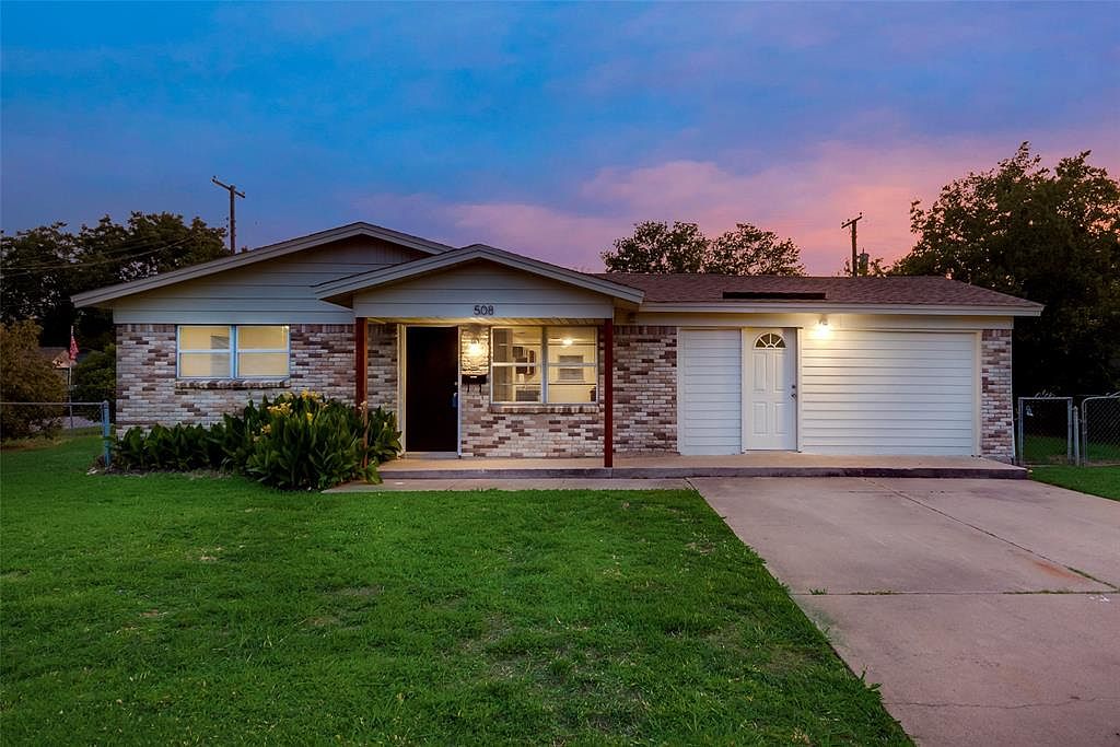 508 S Hampshire St, Saginaw, TX 76179 Zillow