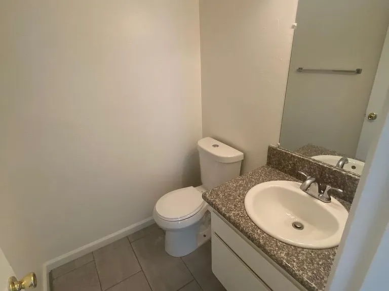 Springview Apartments — Photo 17