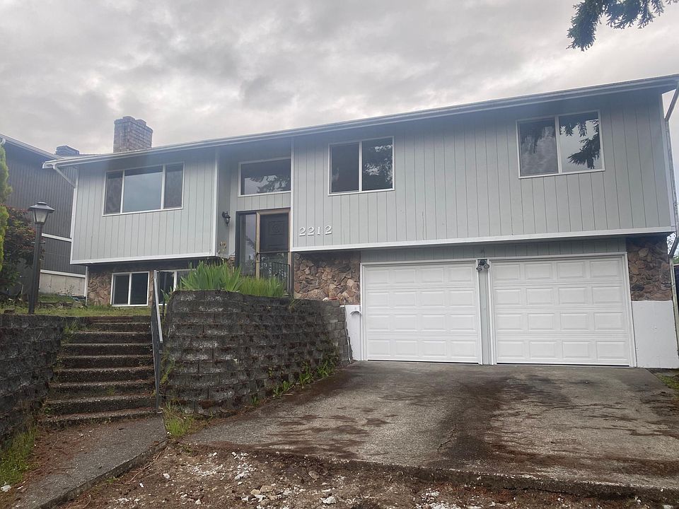 1st image of 2212 E 67th St