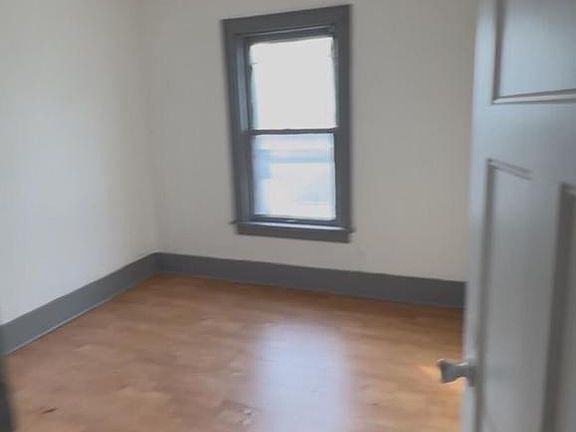 5th image of 3763 N 10th STREET