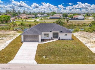 1103 NE 37th Terrace Cpe, Coral, FL 33909