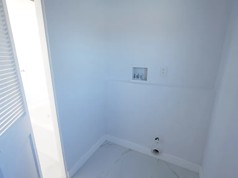 4545 W Columbia Way — Photo 27