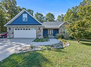 2210 Wichita Dr, Crossville, TN 38572