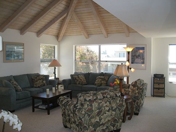 2nd image of 1417 Nathan Ln