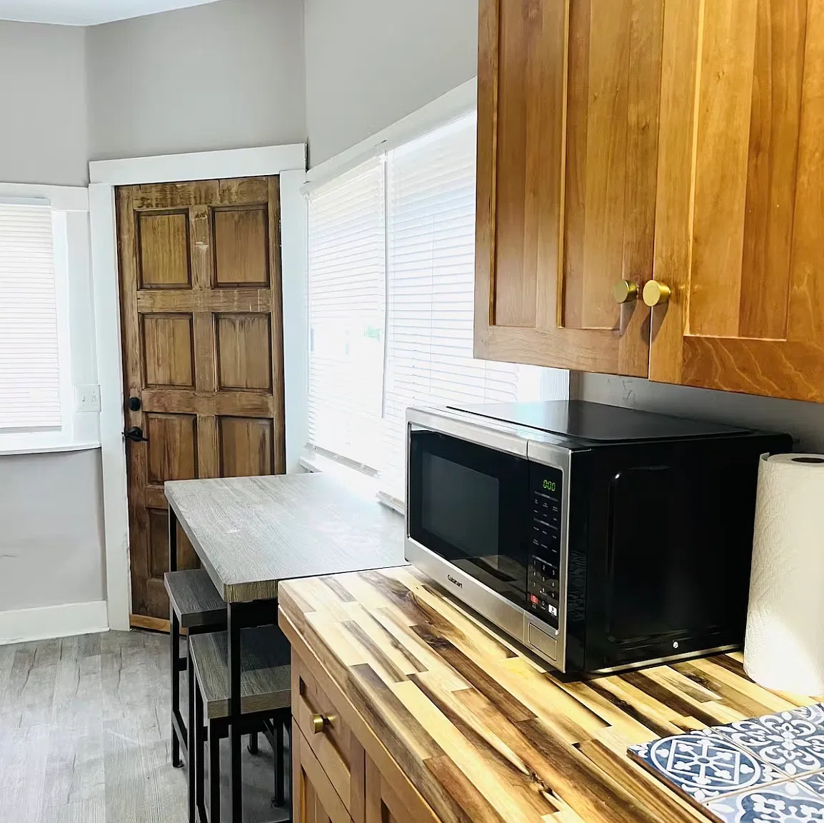 2 bed, 800 sqft, $1,995 — Photo 3